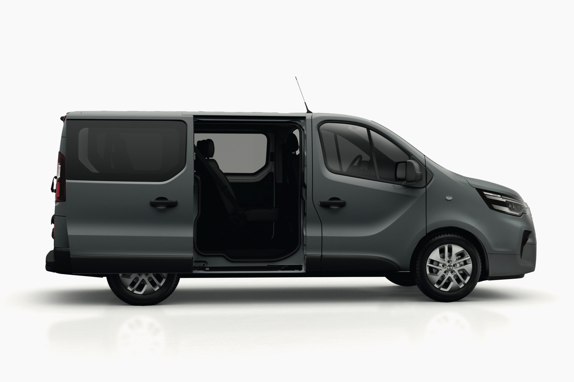 Nissan Primastar Combi autoplay visuals